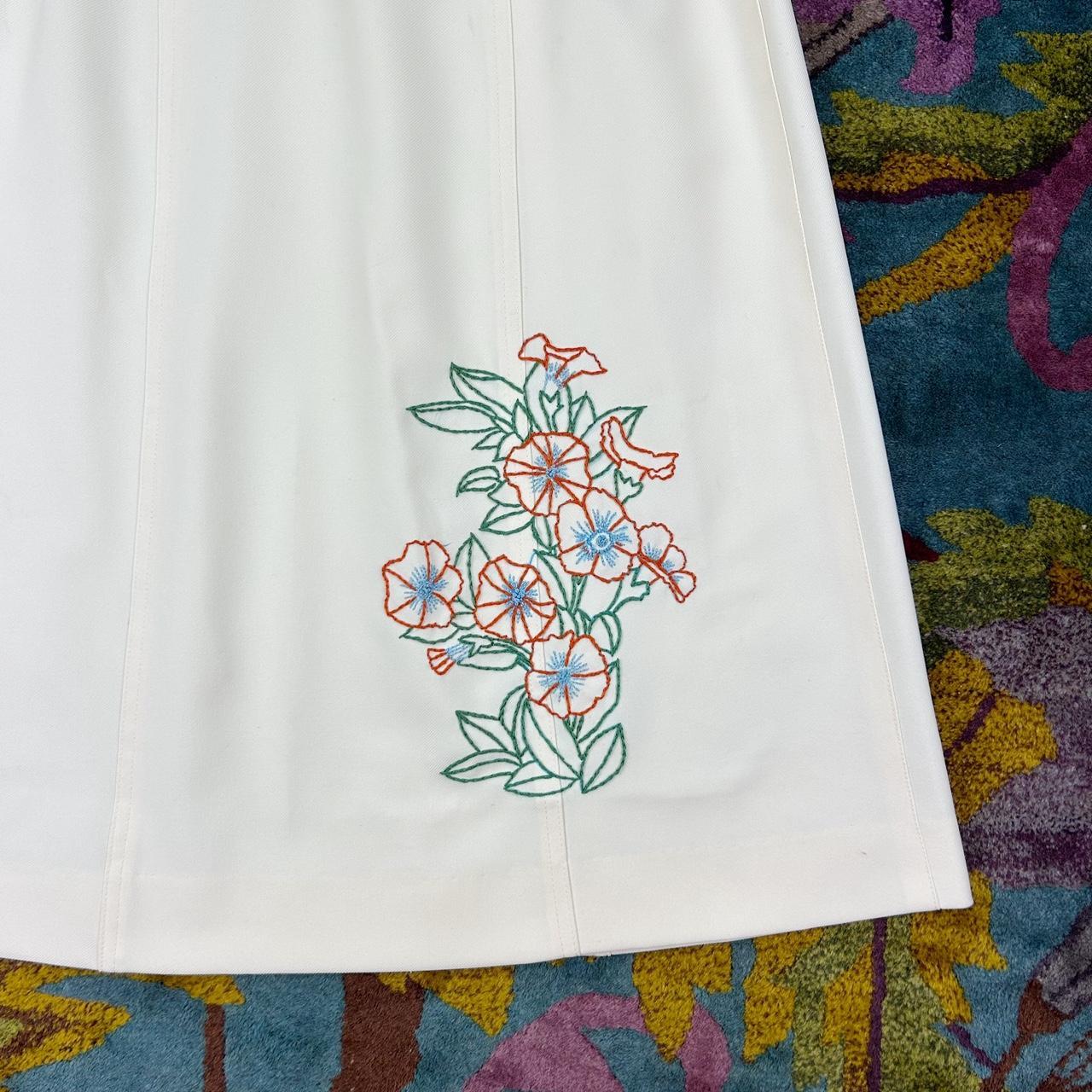 1970's hand embroidered cream a line skirt...
