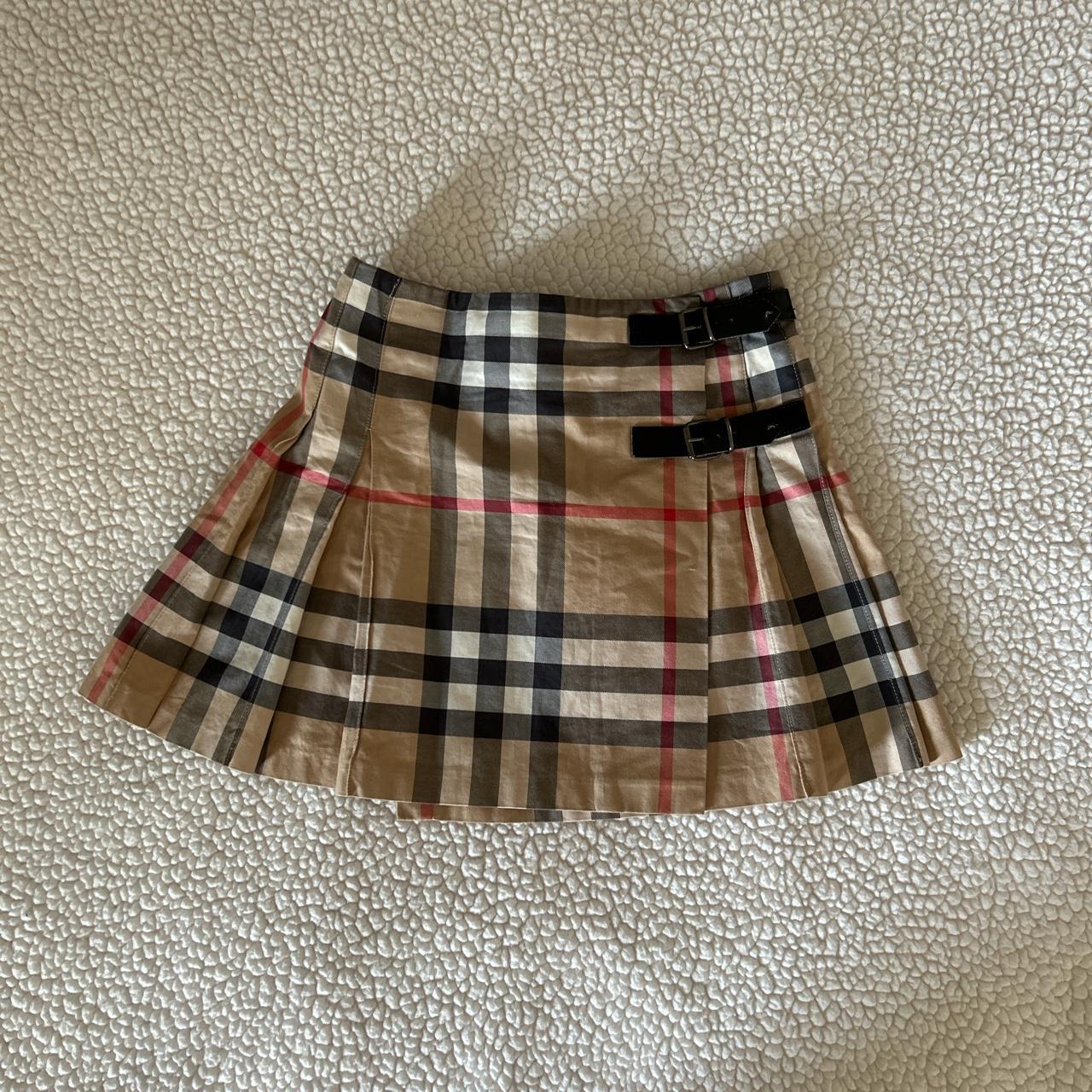 Women's Burberry Skirts | New & Used | Depop