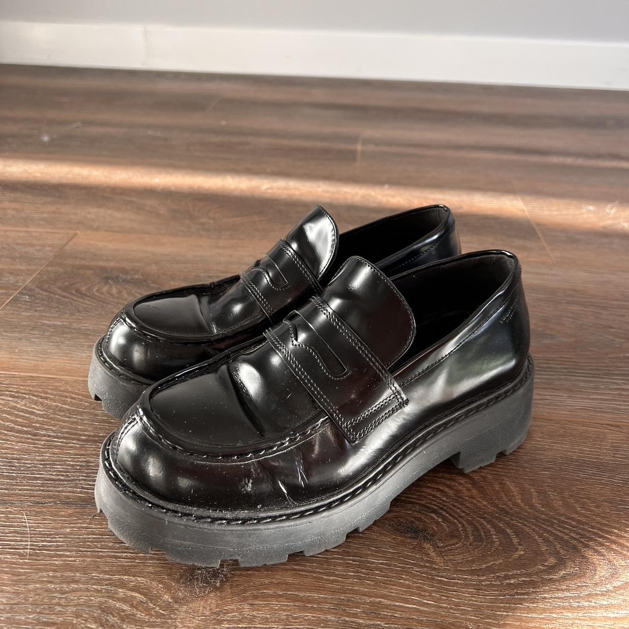 Vagabond Women's Black Loafers | Depop