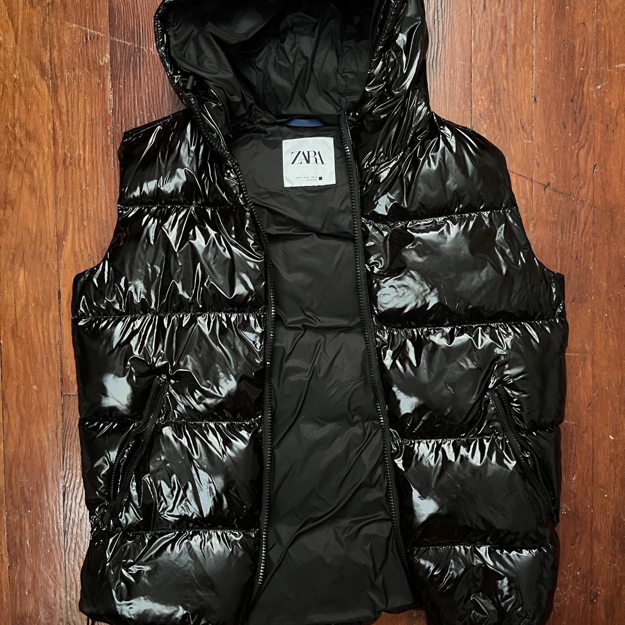 Size M Zara Puffer Vest Depop