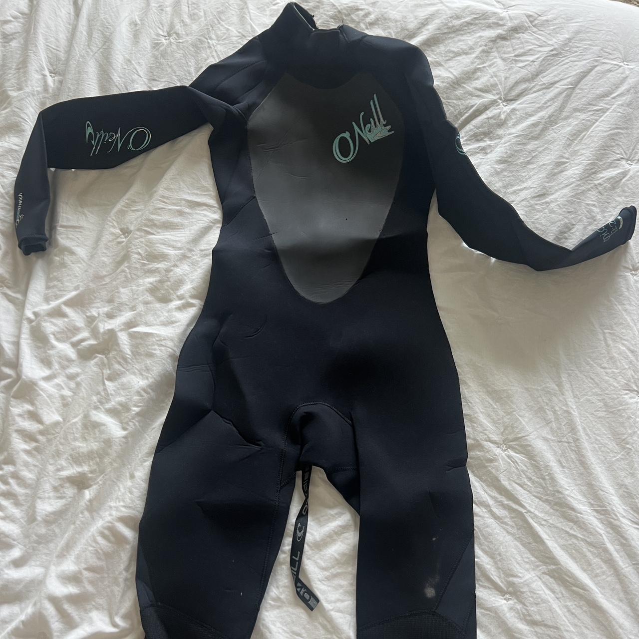 O’Neill women’s wetsuit. Size 4. Only worn a few... Depop