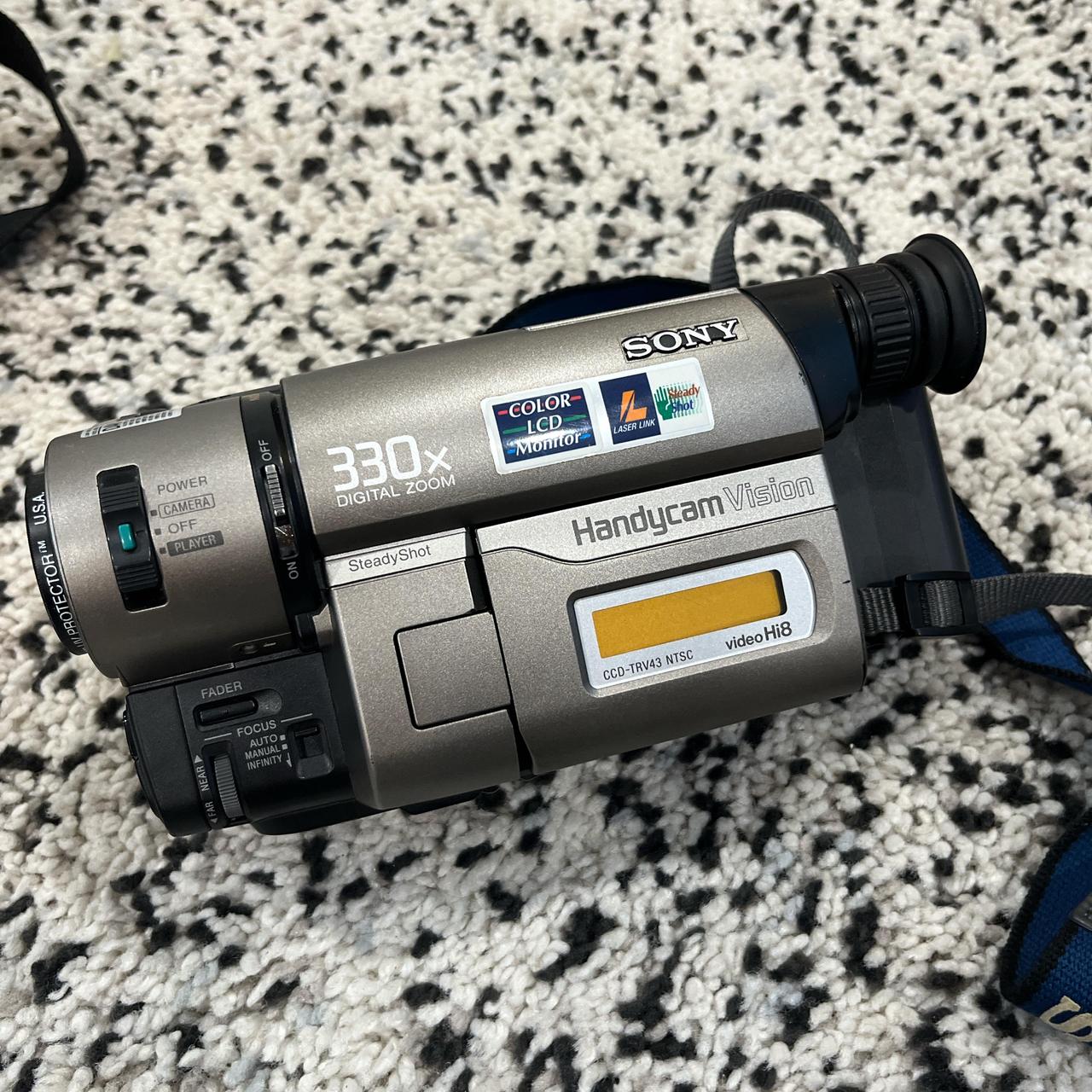 Sony TRV43 Handy Cam video camcorder & shops extras