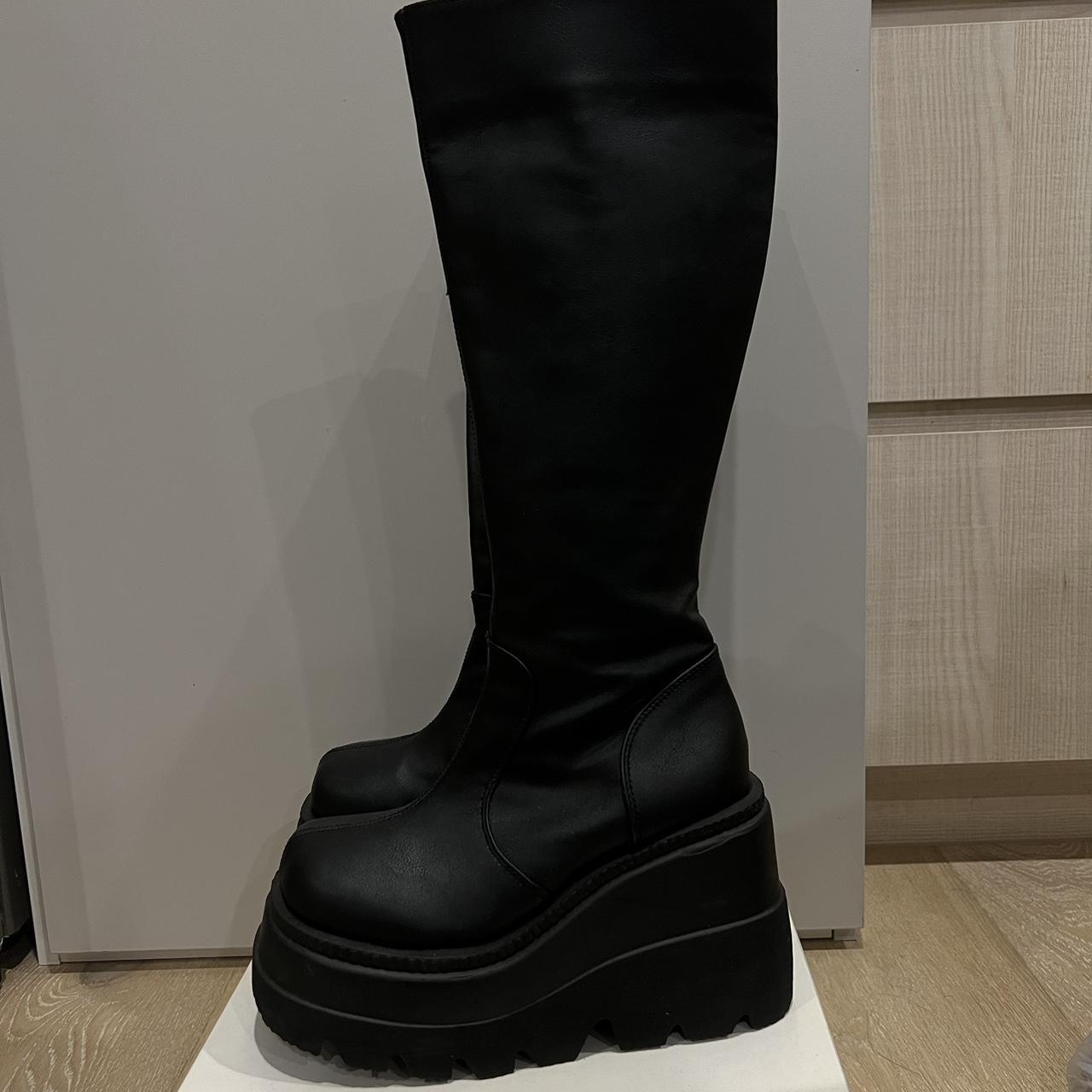 demonia boots shaker 100