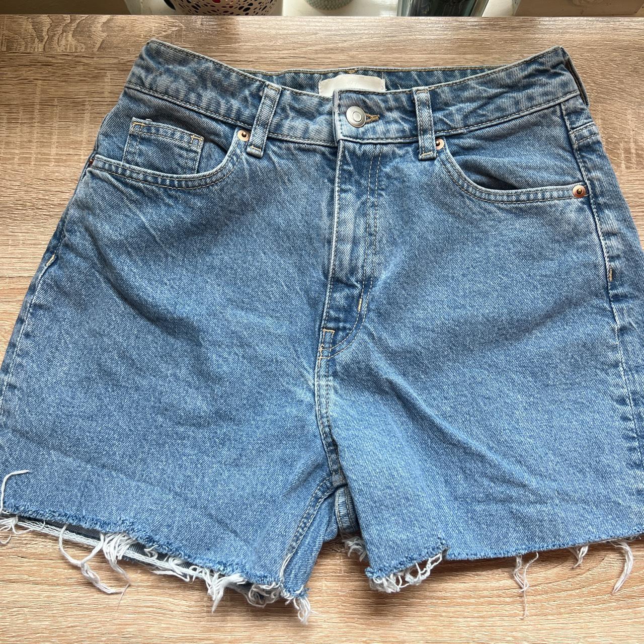 h&m denim jean shorts / jorts super cute just don’t... - Depop