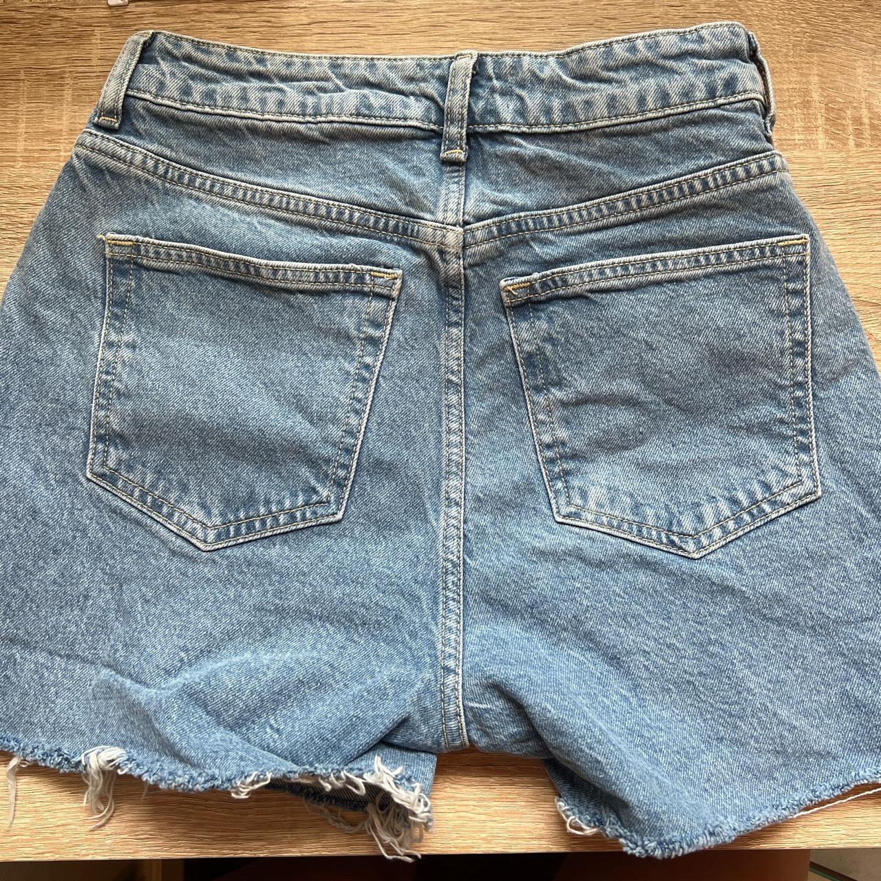 h&m denim jean shorts / jorts super cute just don’t... Depop
