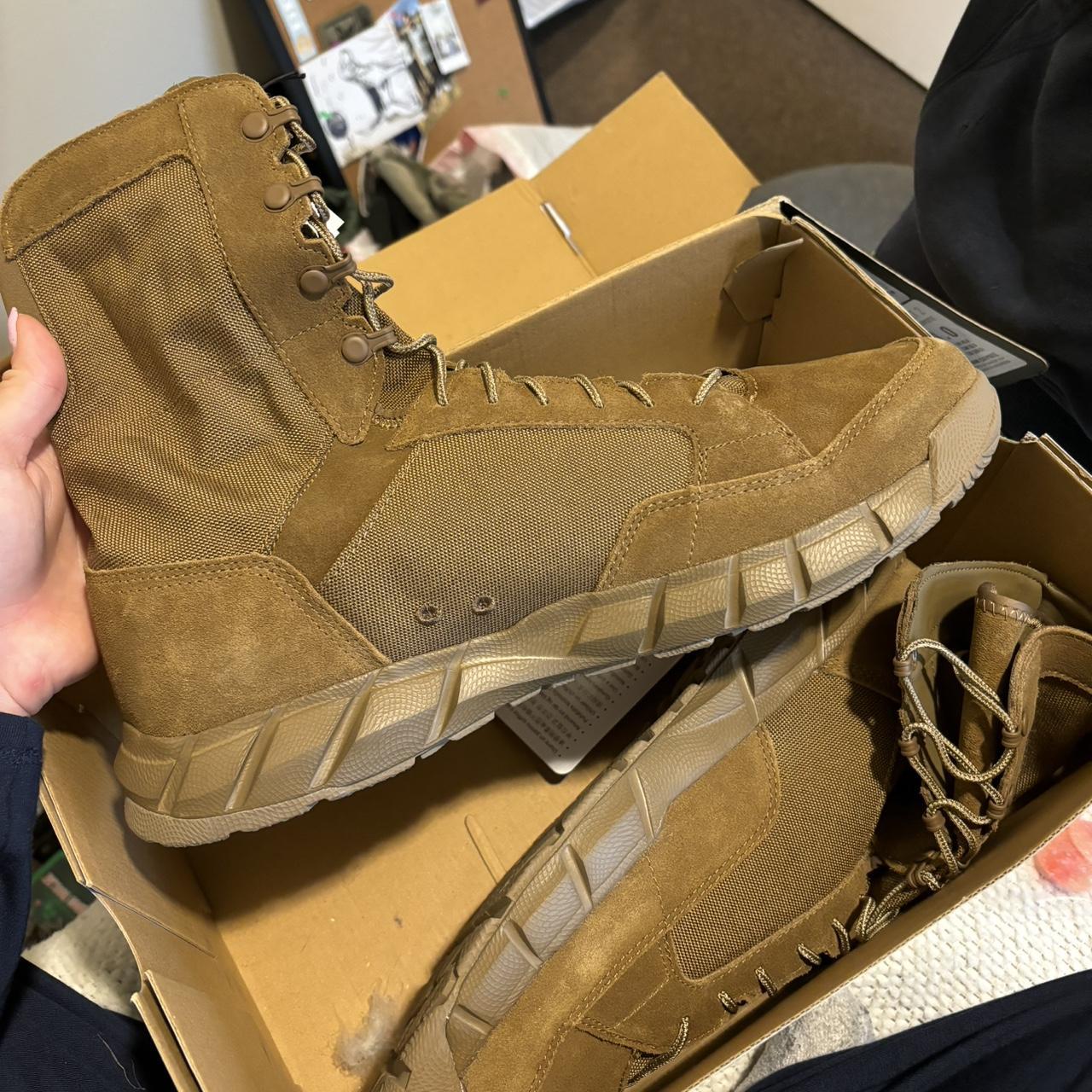 oakley vs nike boots