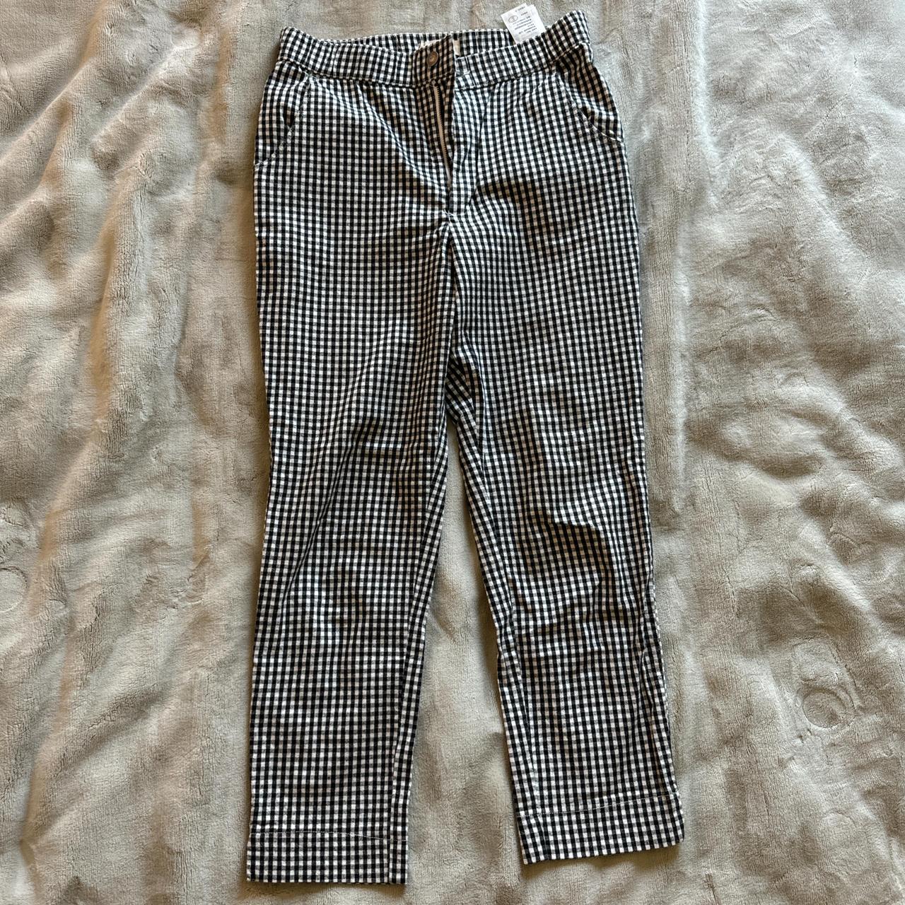 Hollister gingham pants They stop a little above my