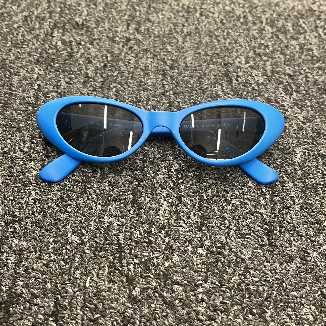 Plastic 80s sunglasses online