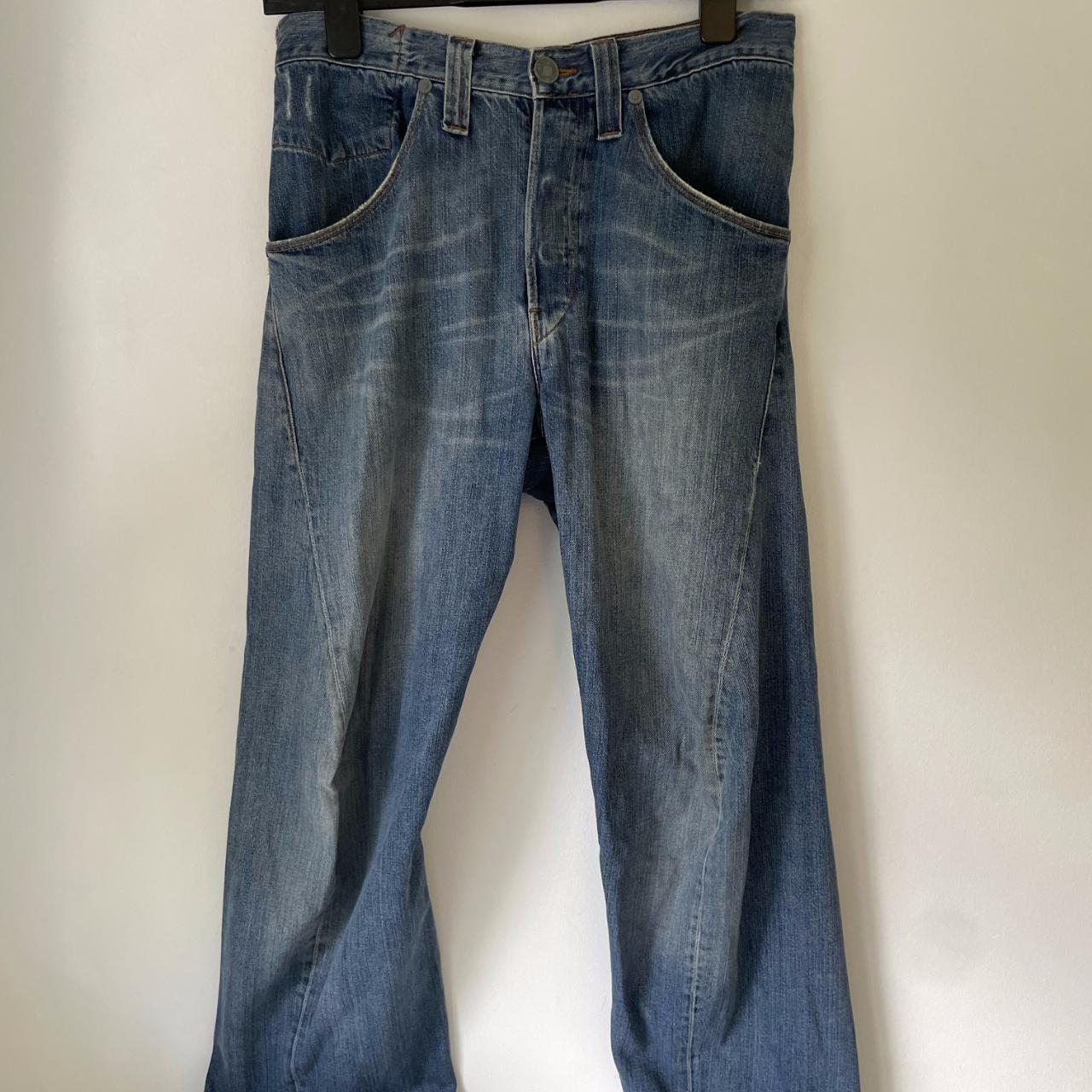 CRAZY SEAM LEVIS SUPER UNIQUE FIT WAIST. Depop