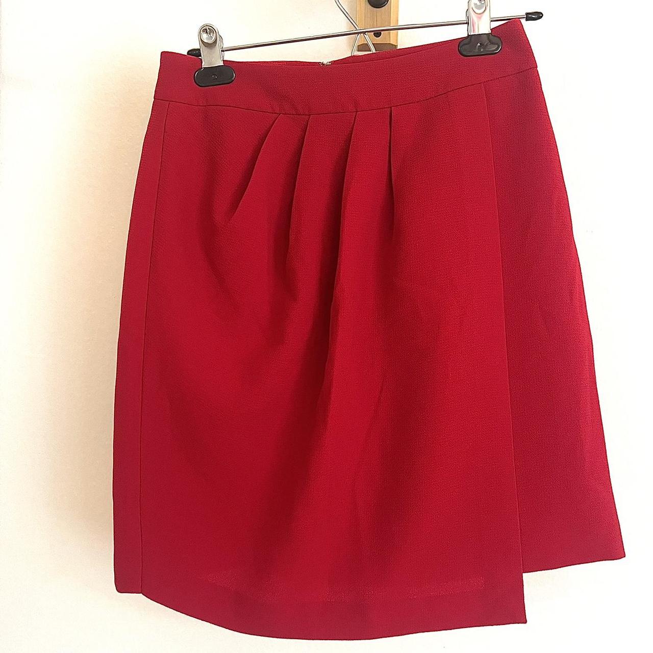 Club Monaco red skirt. Super cute and new with tags! - Depop