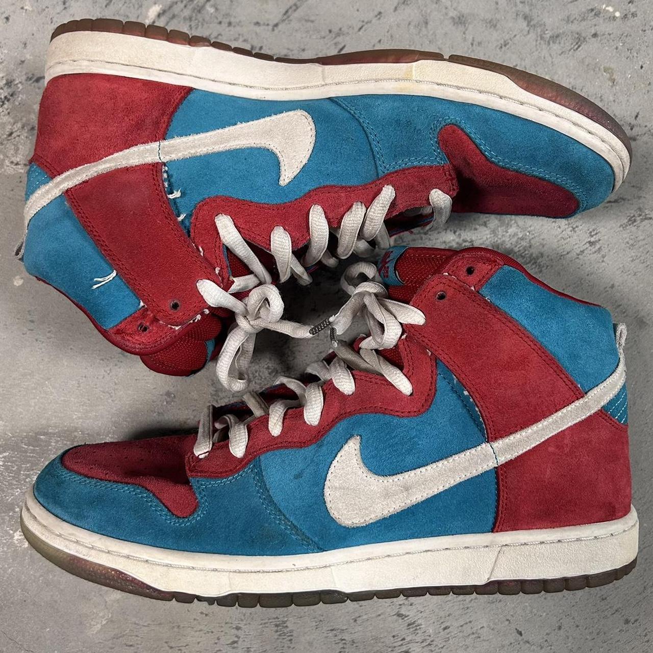 nike sb dunk bloody gums