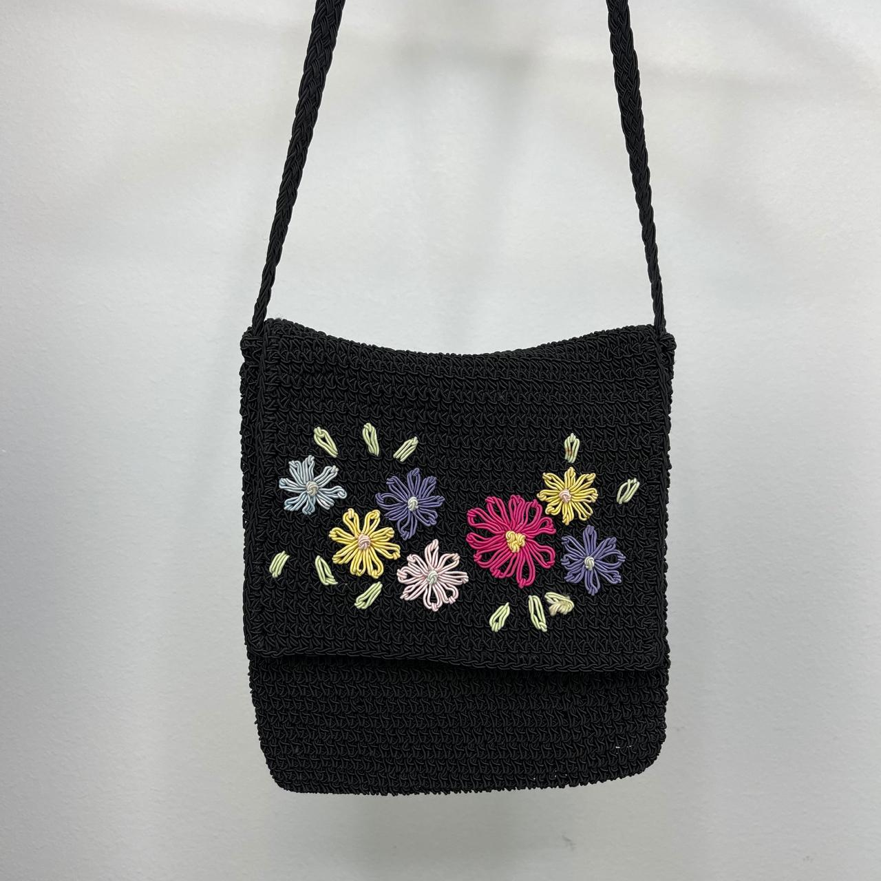 Vintage 90s knit flower bag Zips closed & has... - Depop