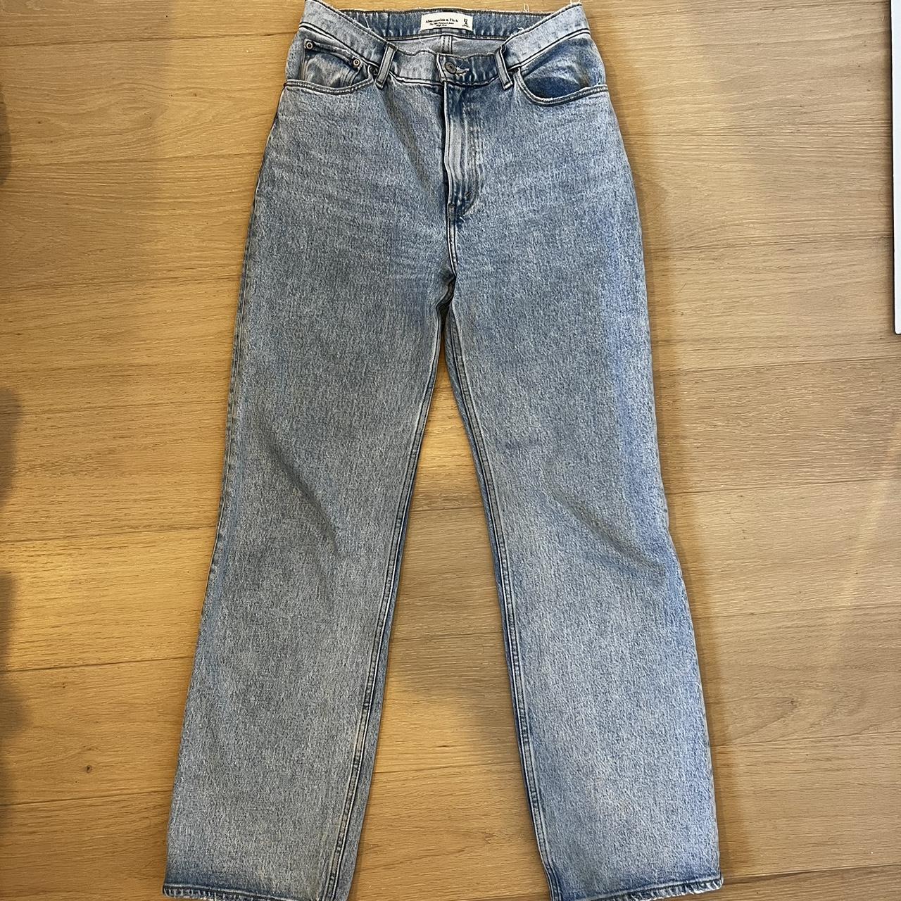 Abercrombie & Fitch 90’s relaxed jean -High... - Depop