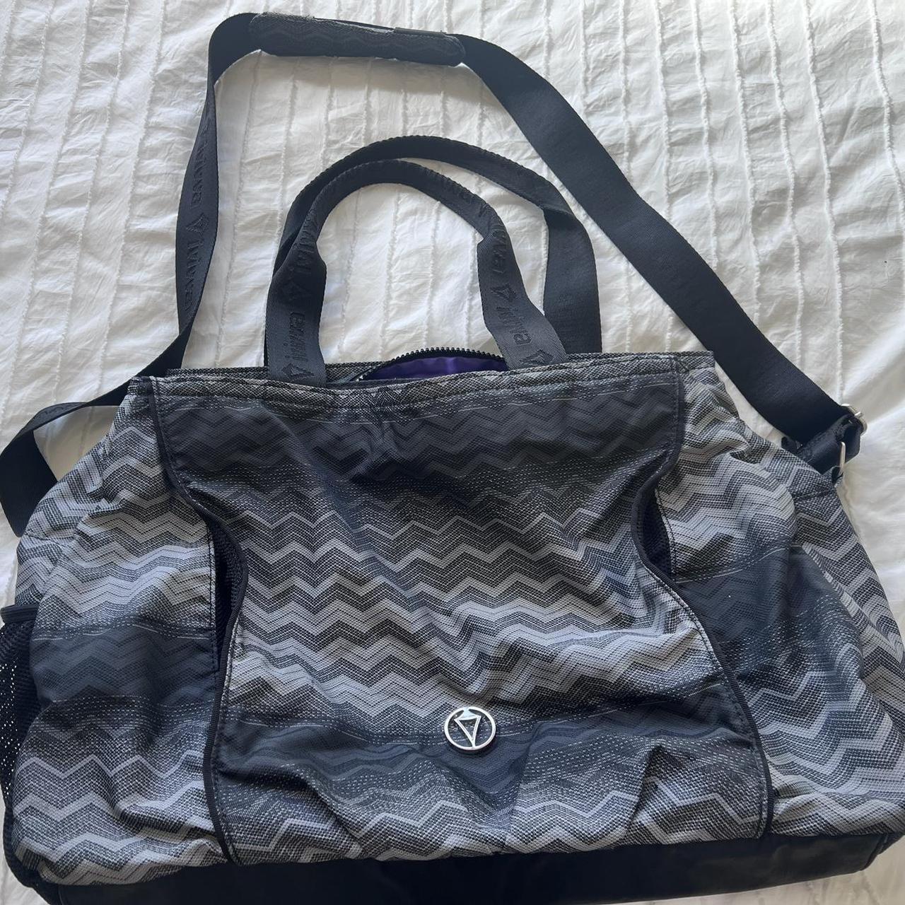 Large Ivivva by Lululemon Athletic Gym Bag Hit the