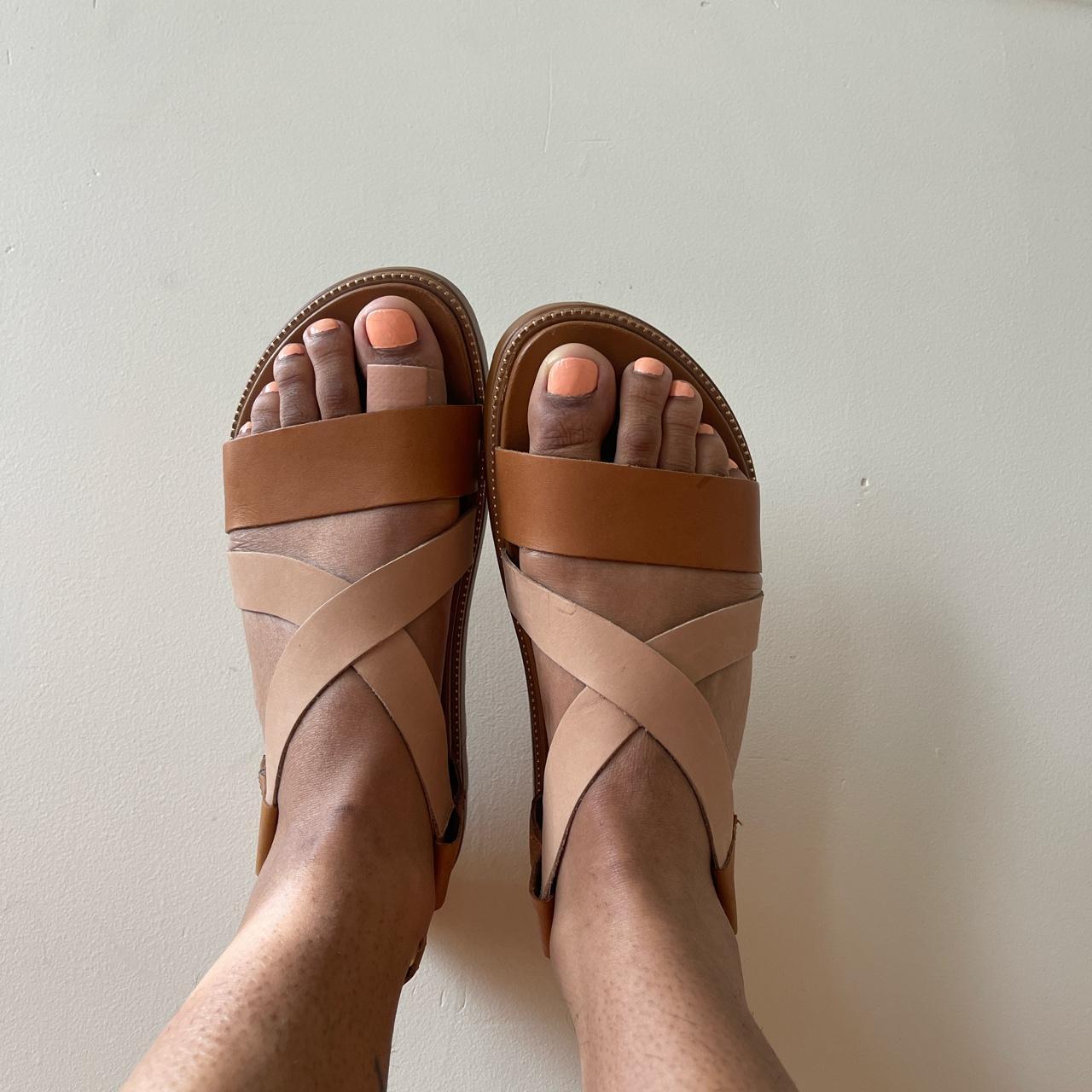 Sorel Women's Tan and Brown Sandals (2)
