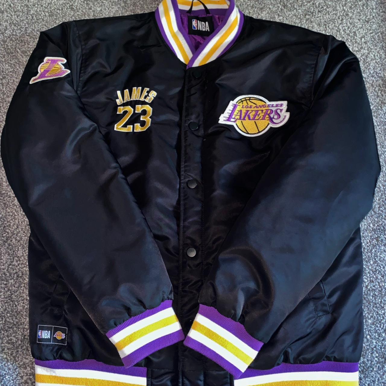 NBA Elevation Warm Up Jacket Small stain on bottom - Depop