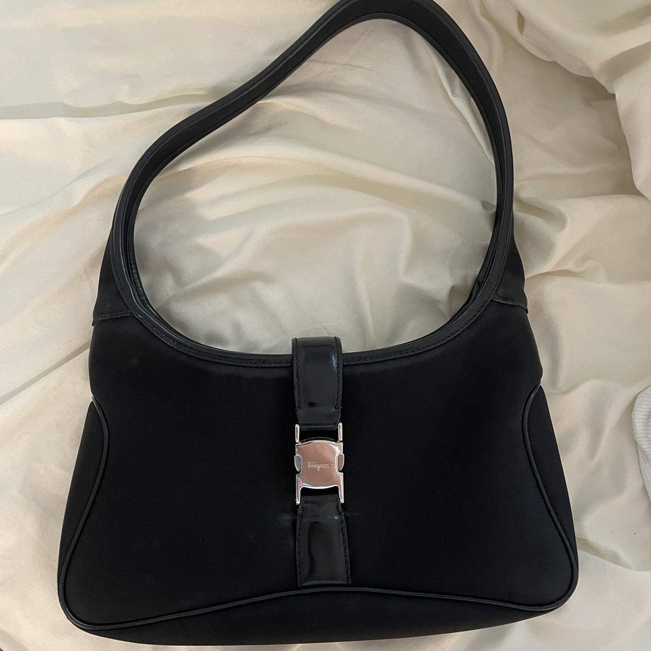 item listed by teenyweenylee