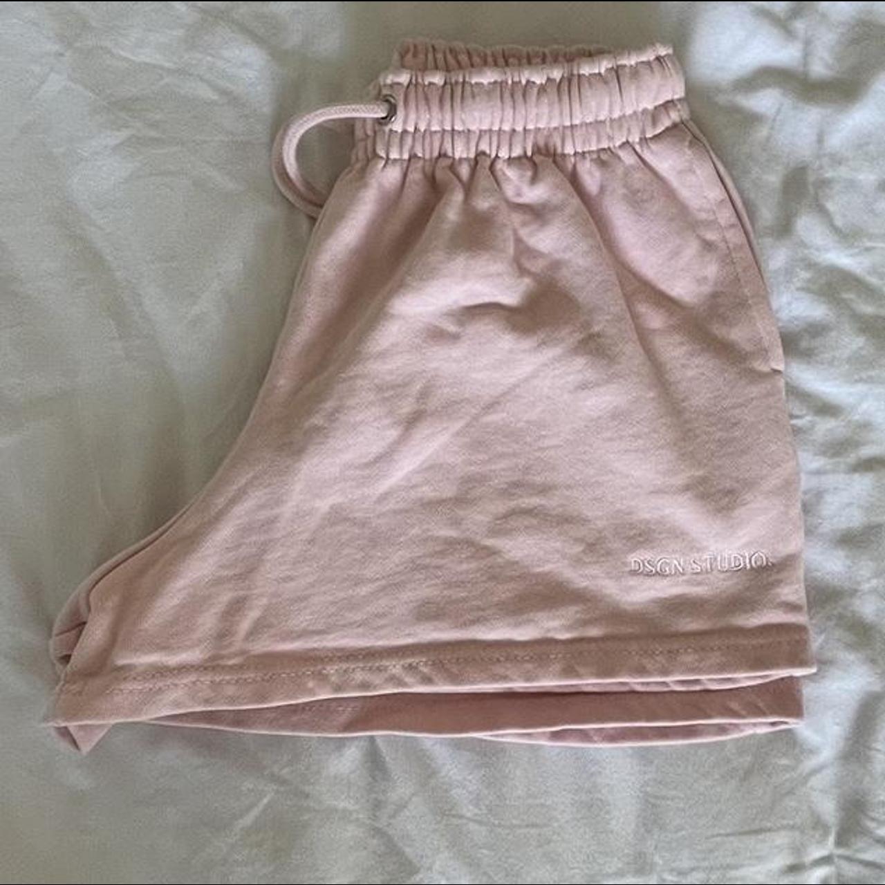 BOOHOO PINK SHORT SIZE SMALL FREE SHIPPING Depop