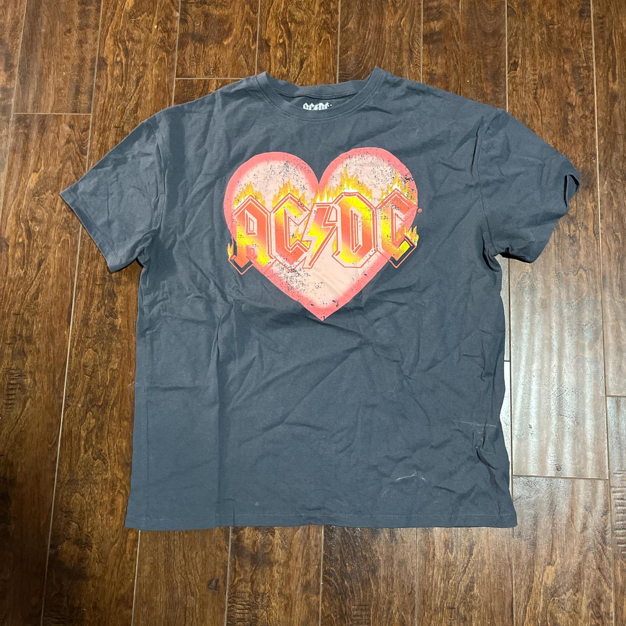 AC/DC heart graphic t shirt, grey, size