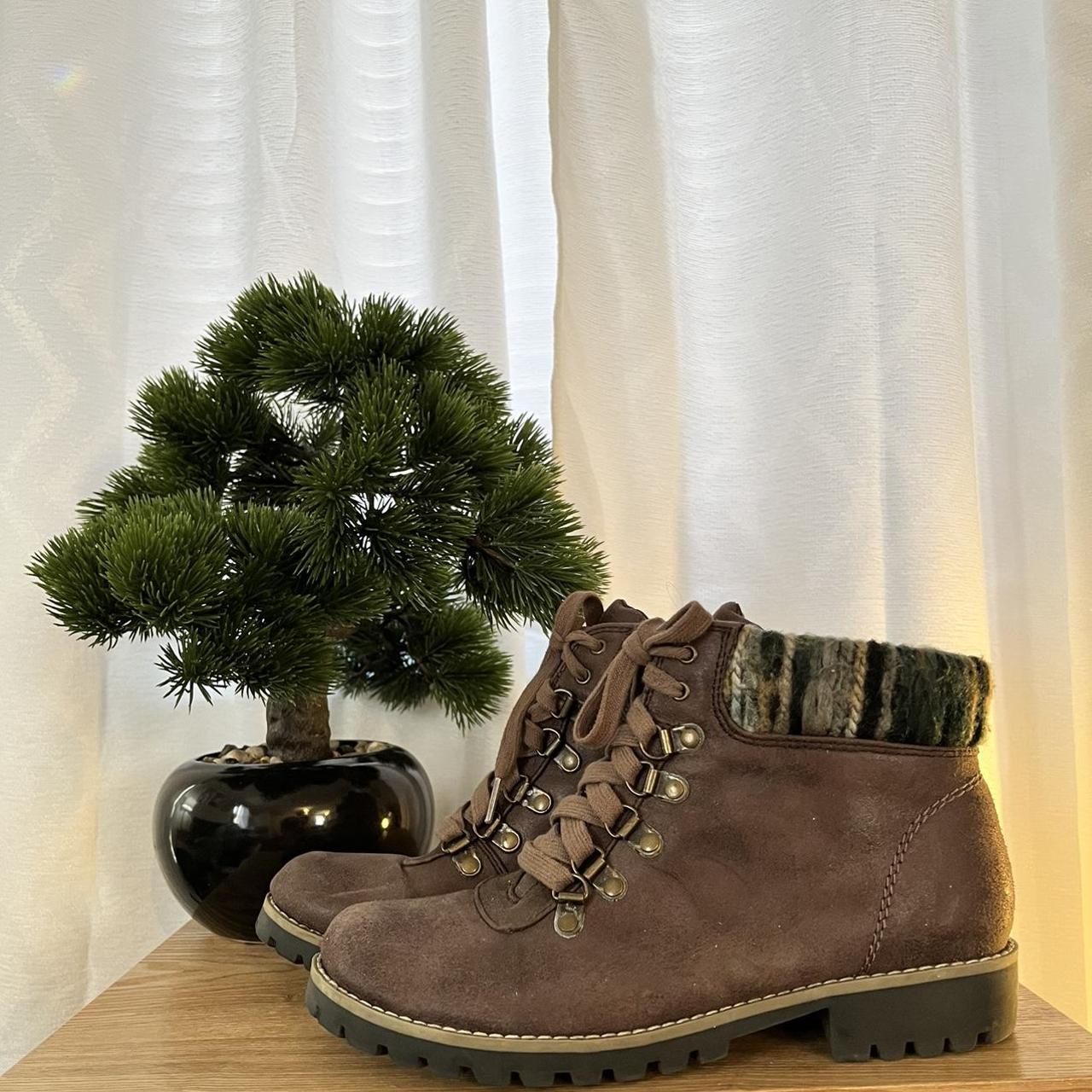 Cliffs by White Mountain Women's Brown and Green Boots