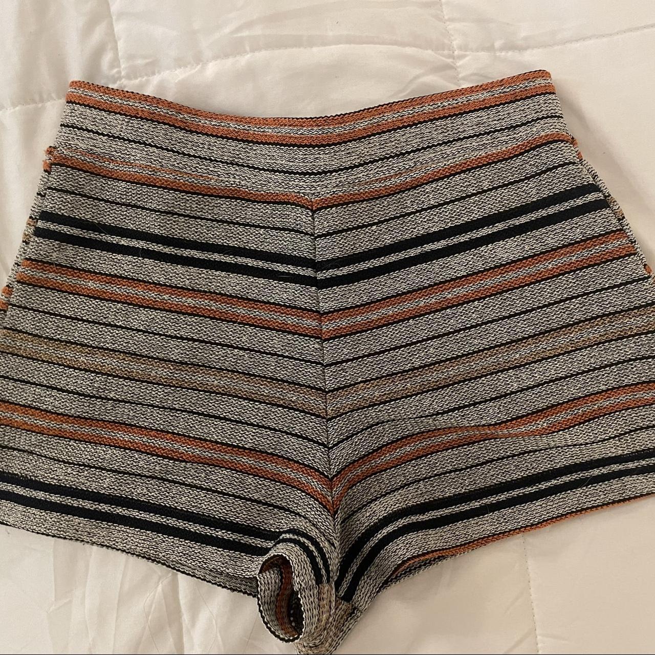 PULL&BEAR STRIPED BOOTY SHORTS perfect for... - Depop