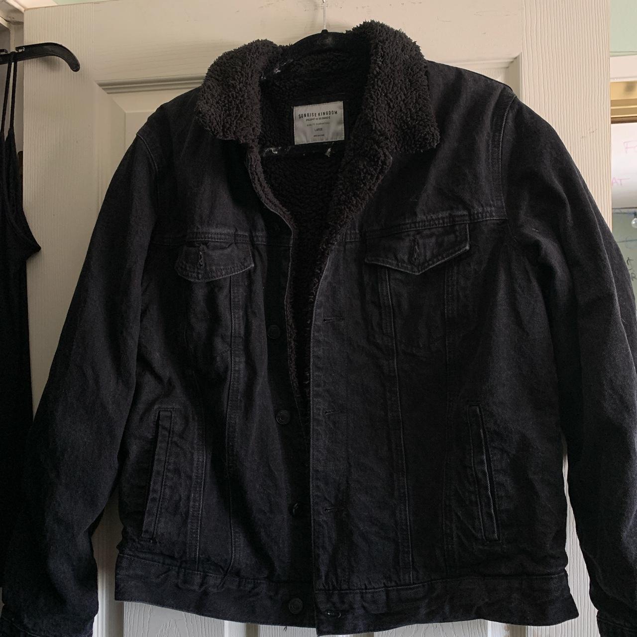 Black Denim Jacket - Fuzzy Collar - Large Not Levi’s - Depop