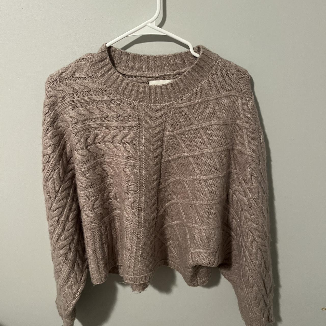 Abercrombie and Fitch tan/cream cable knit sweater .... - Depop