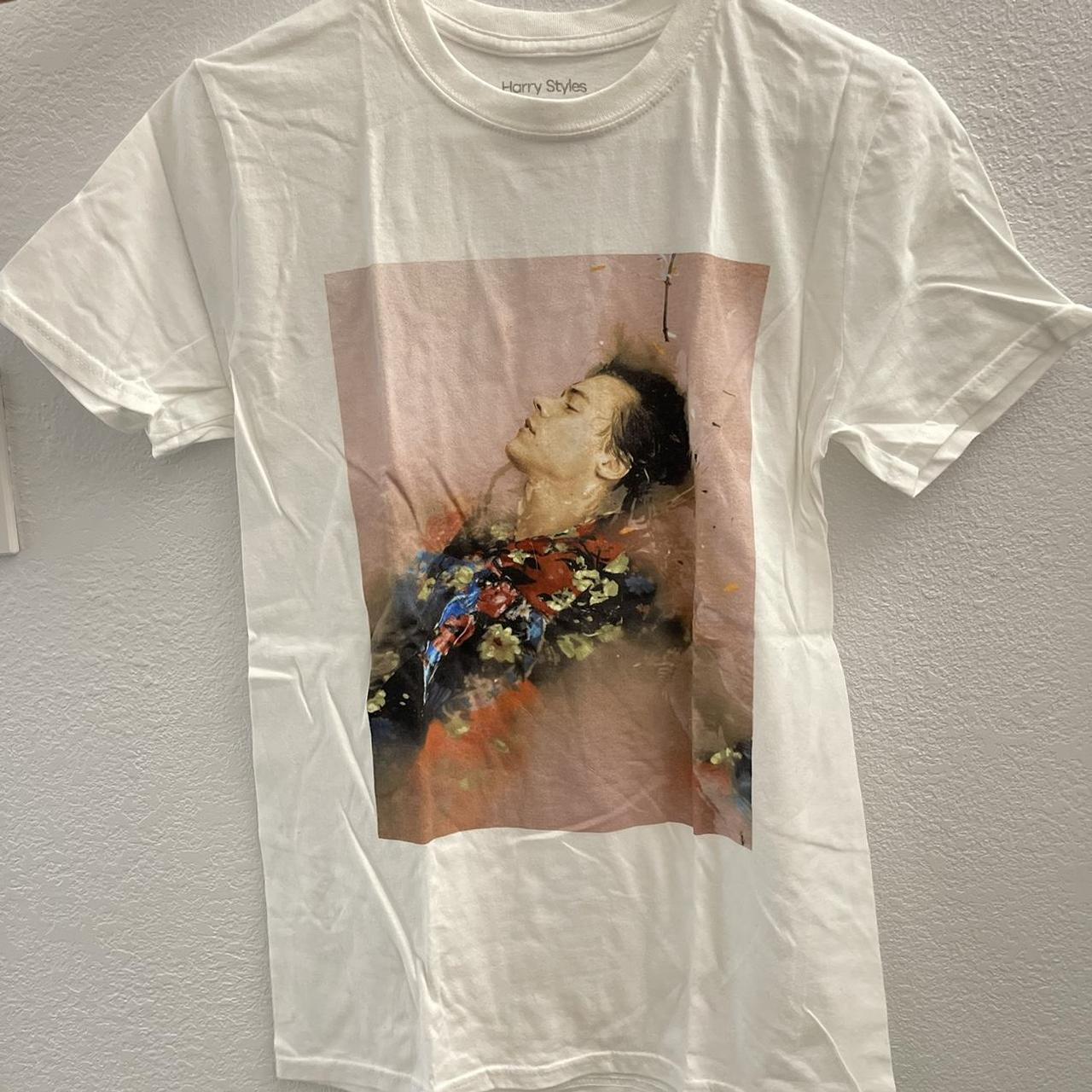 2017 Harry styles flower bath T shirt never worn