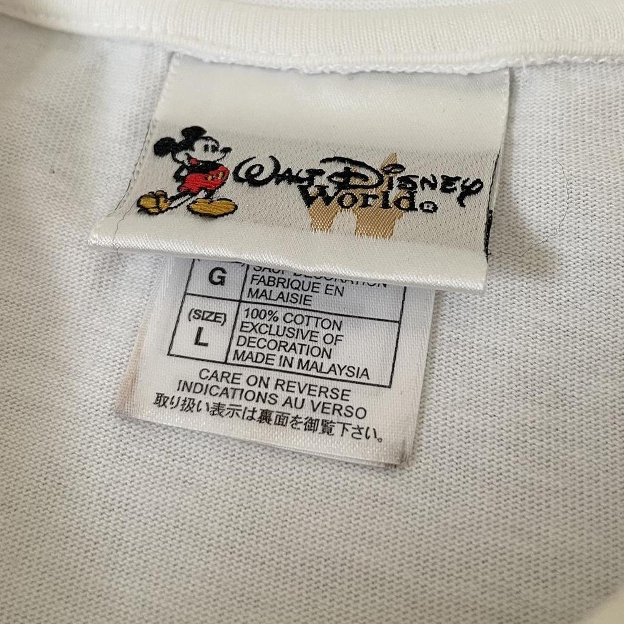 Walt Disney World Embroidered Tshirt Has A Few - Depop