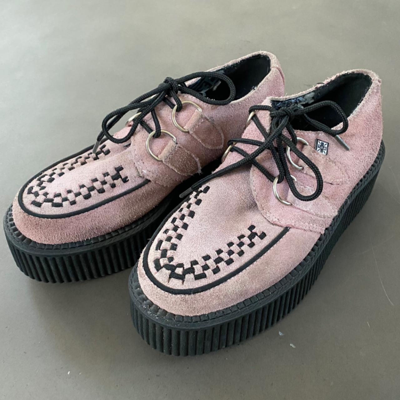 Tuk pink creepers shops