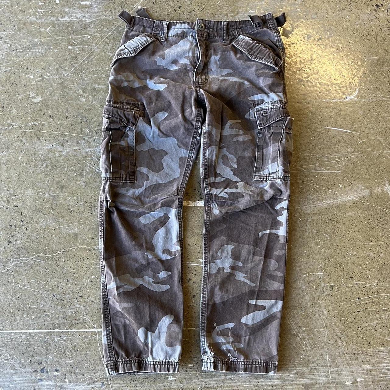 Vintage Y2K Camo Old Navy Cargo Pants Size:... - Depop