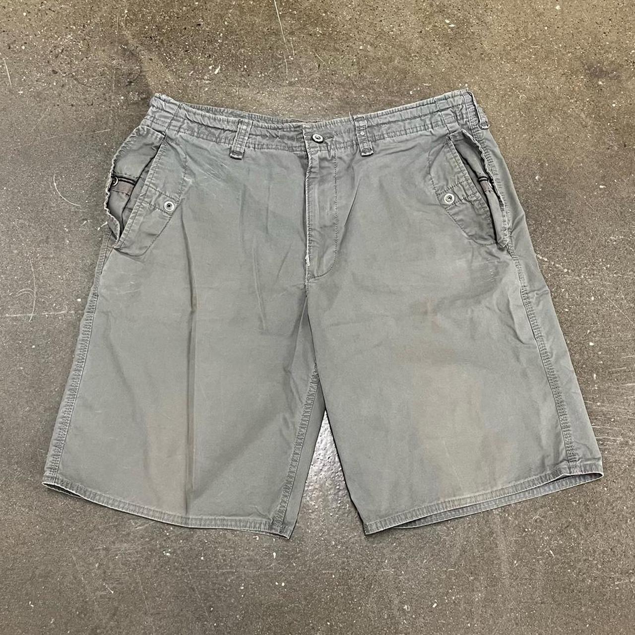 Old Navy Men's Green Shorts | Depop