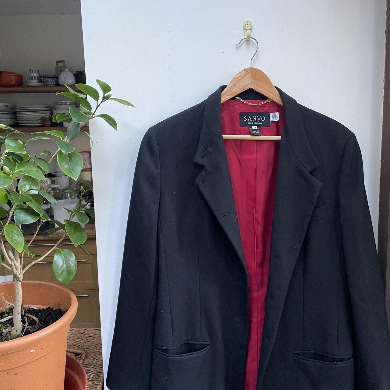 Black blazer clearance with red lining