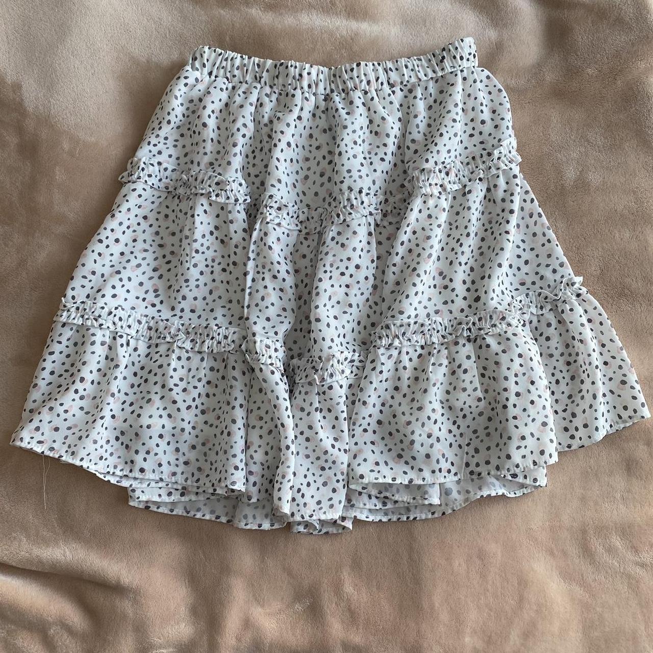 Princess Polly Women's White Skirt | Depop