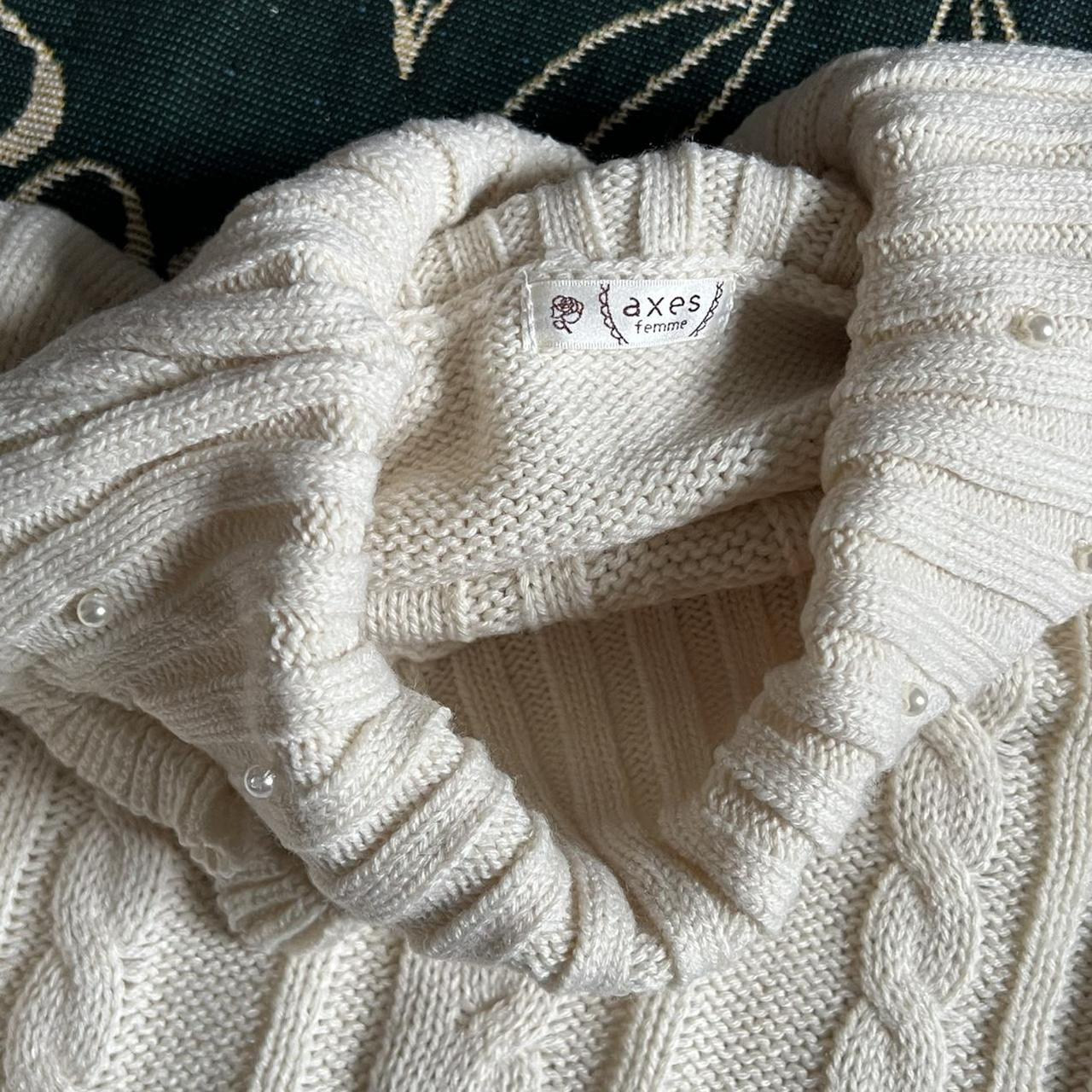 Women's White and Cream Jumper | Depop