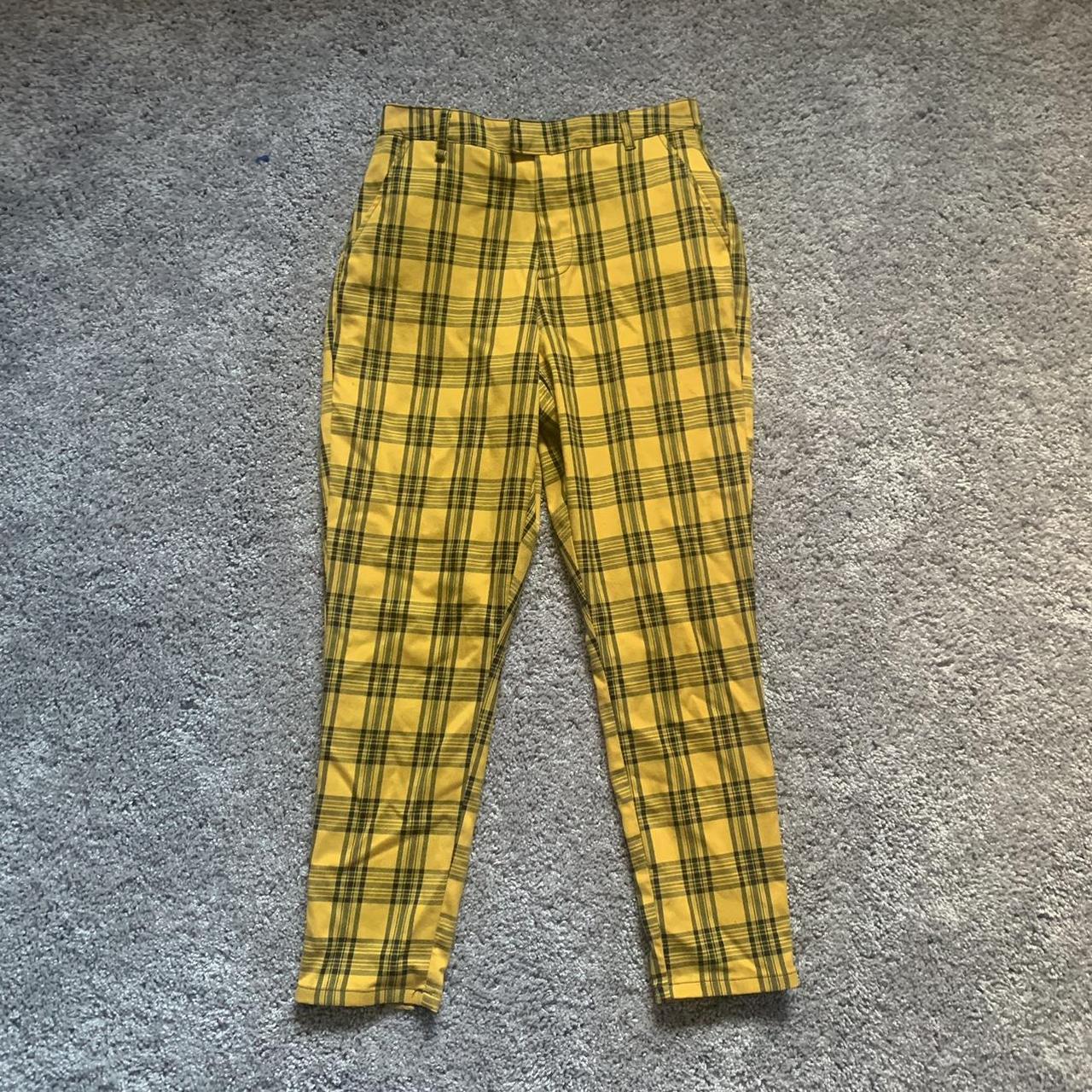 YELLOW PLAID GOTH PANTS 🖤💛⛓️ these yellow and Depop