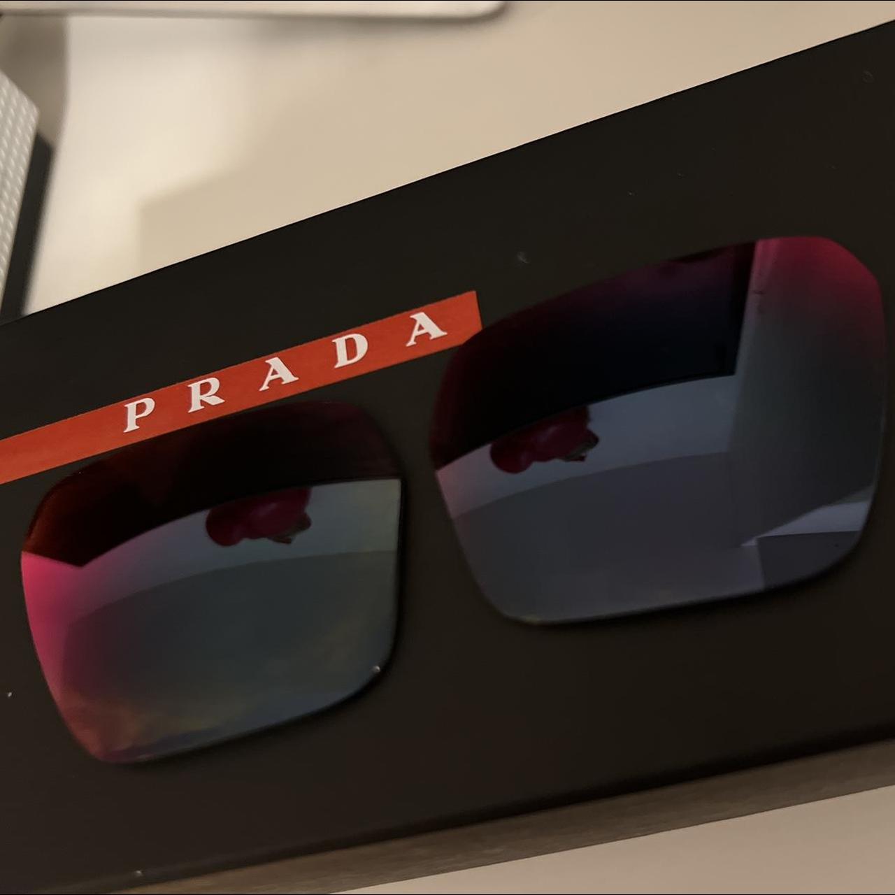 prada sunglasses sps03q