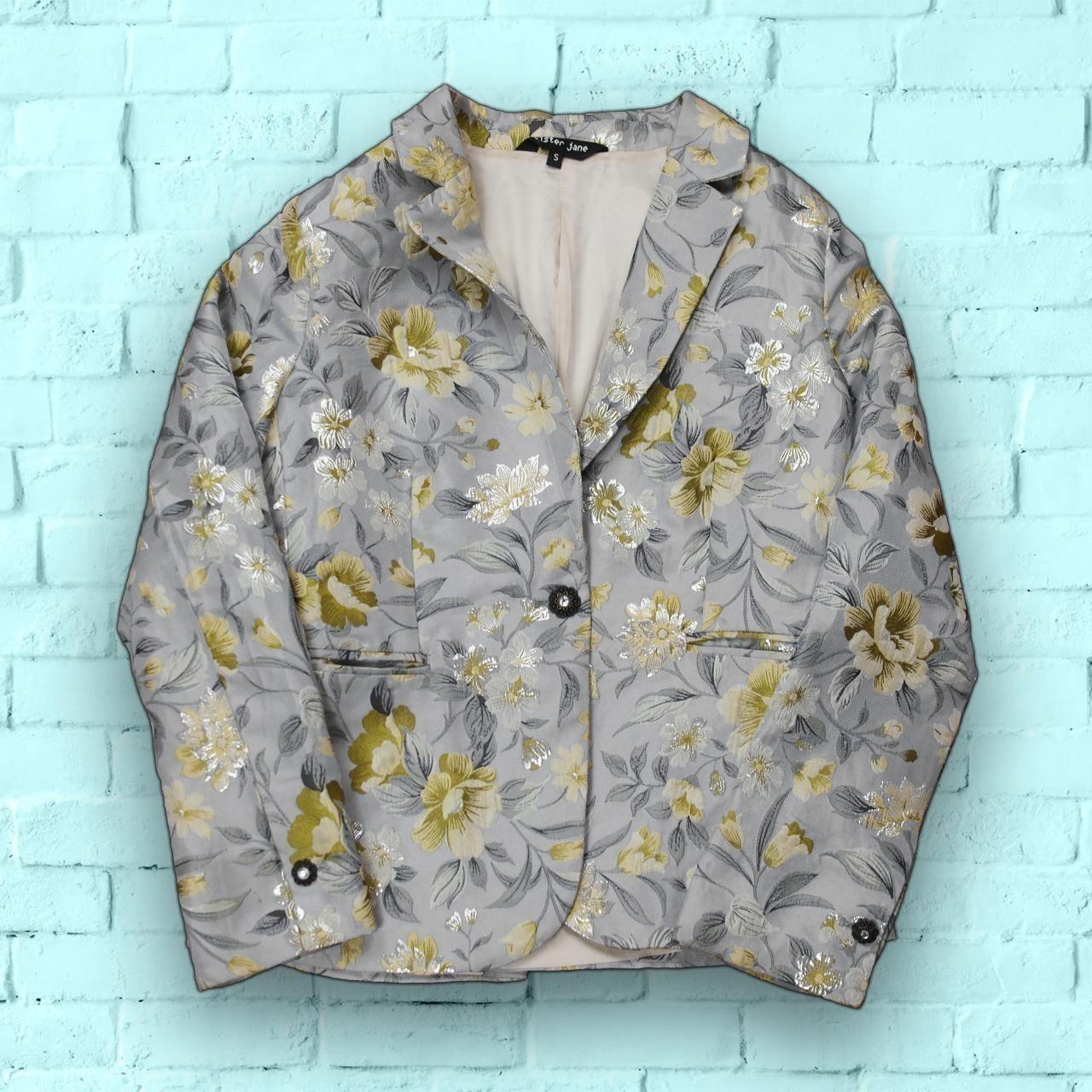 item listed by instagarm