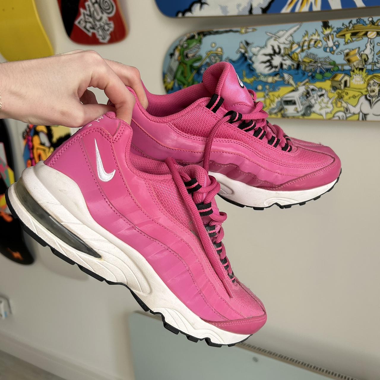 Nike 95s pink hotsell