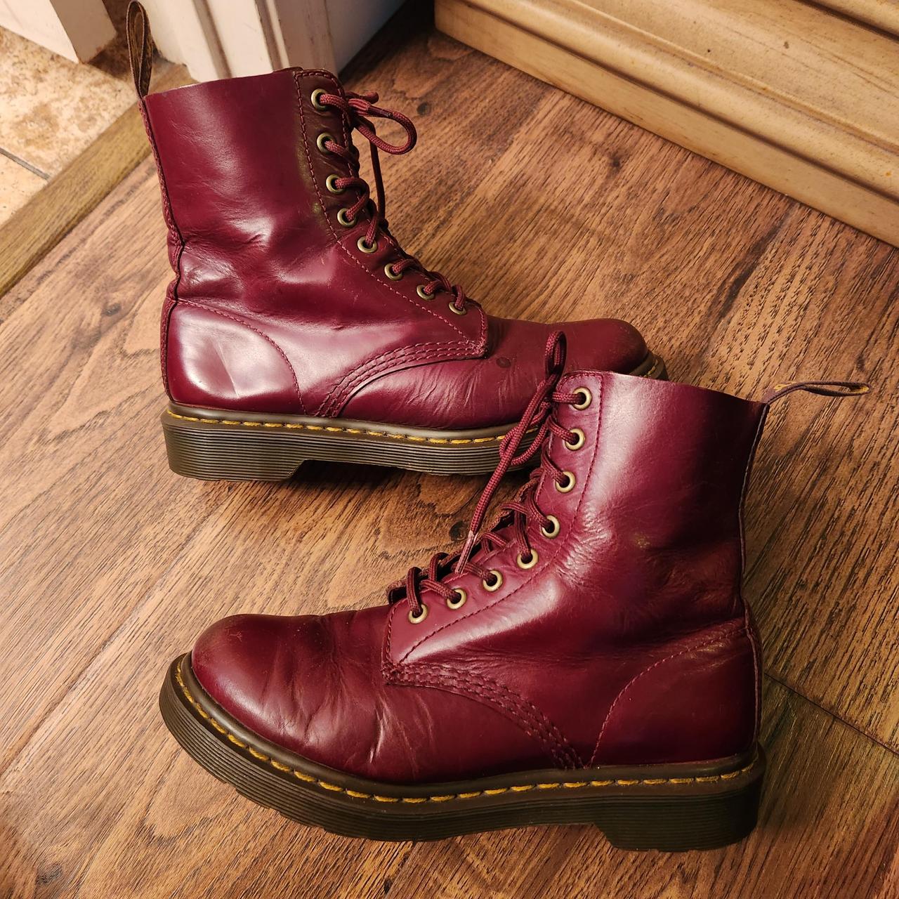 Dr martens hot sale pascal shiraz red