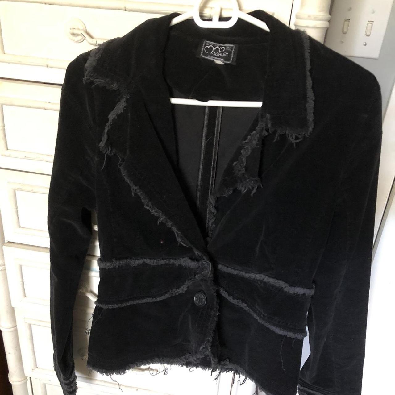 Black early 2000s type jacket, xs/s message me with... - Depop