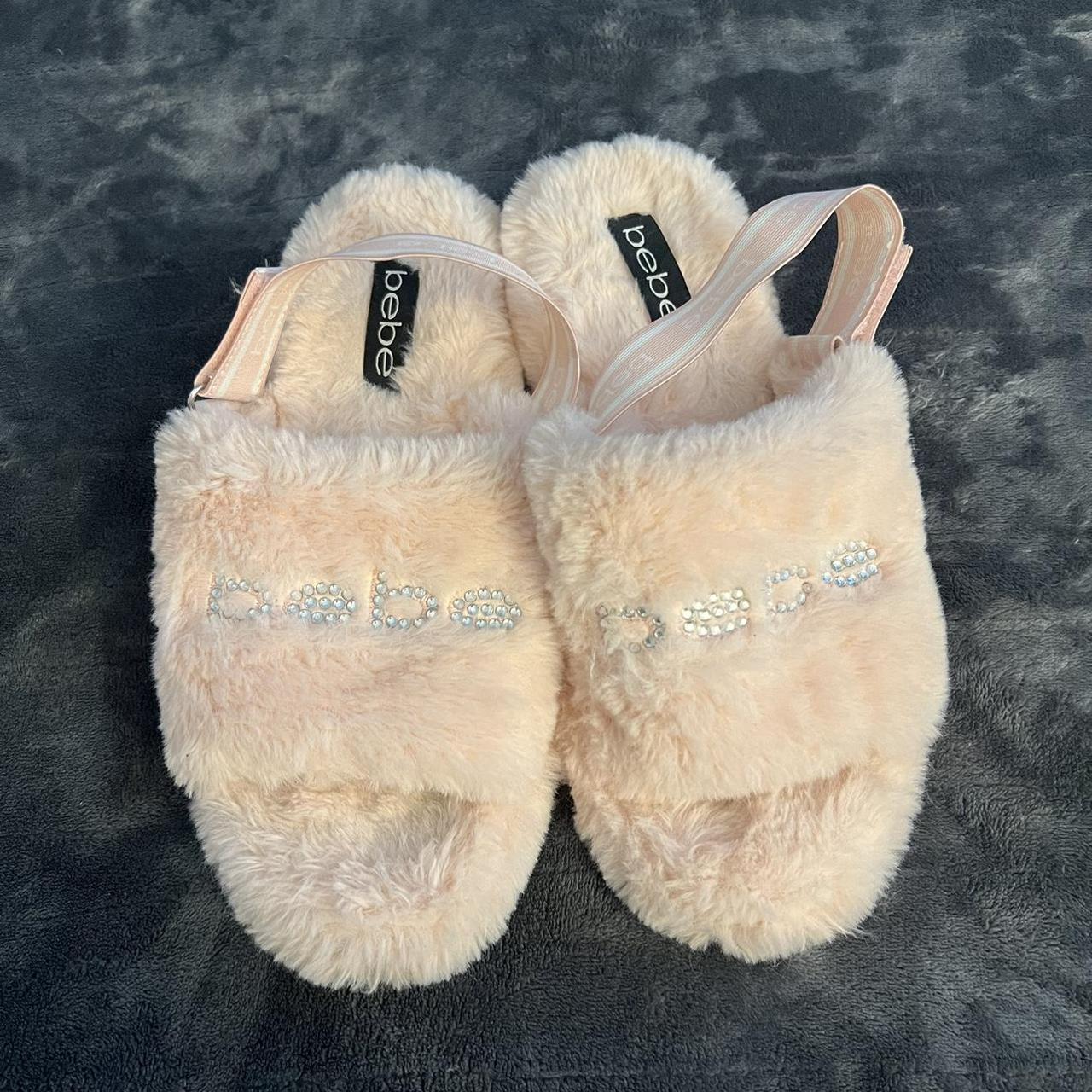 Bebe discount fuzzy slippers