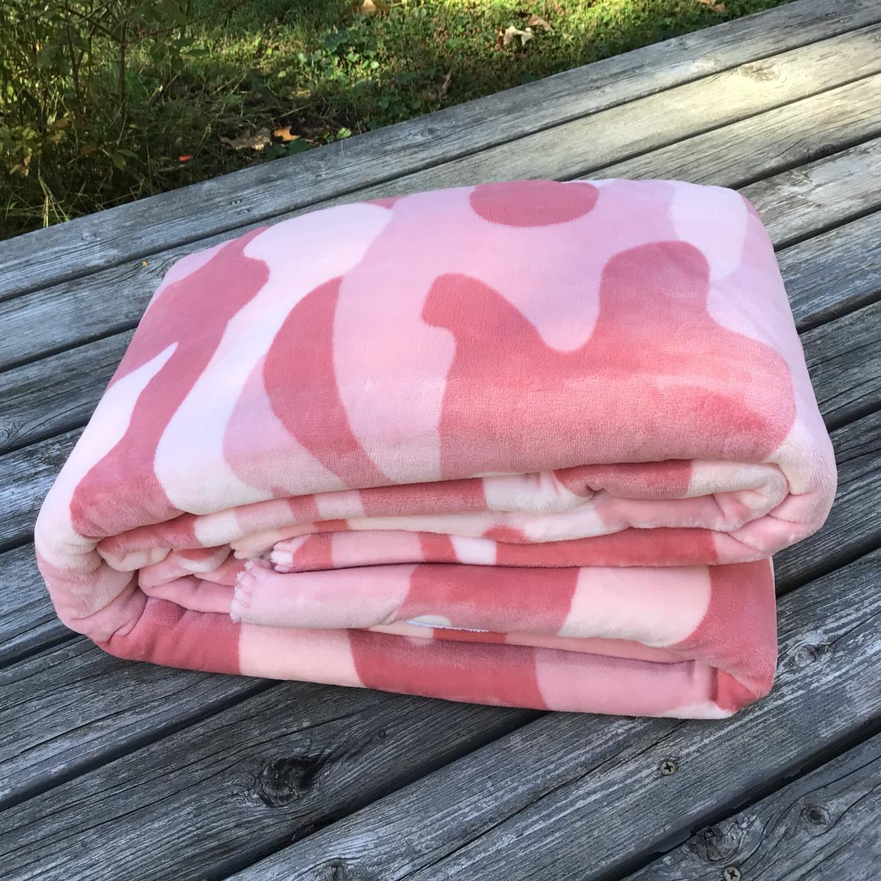 VS PINK SHERPA popular BLANKET