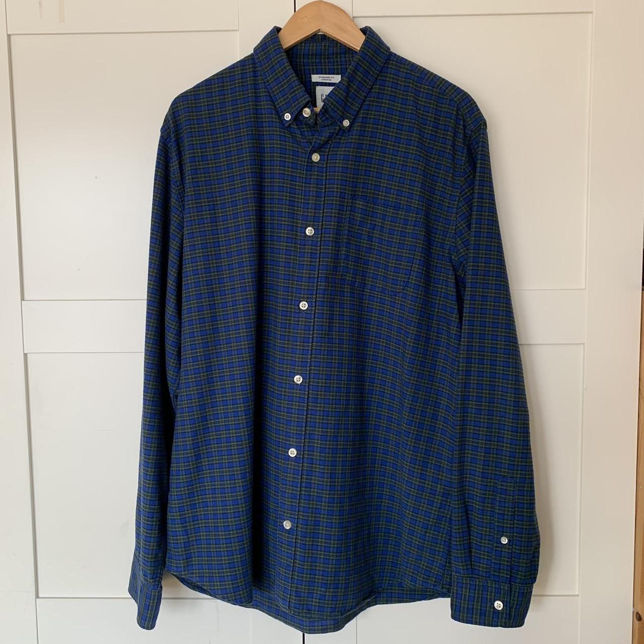 Gap Men's Blue and Green Shirt Depop