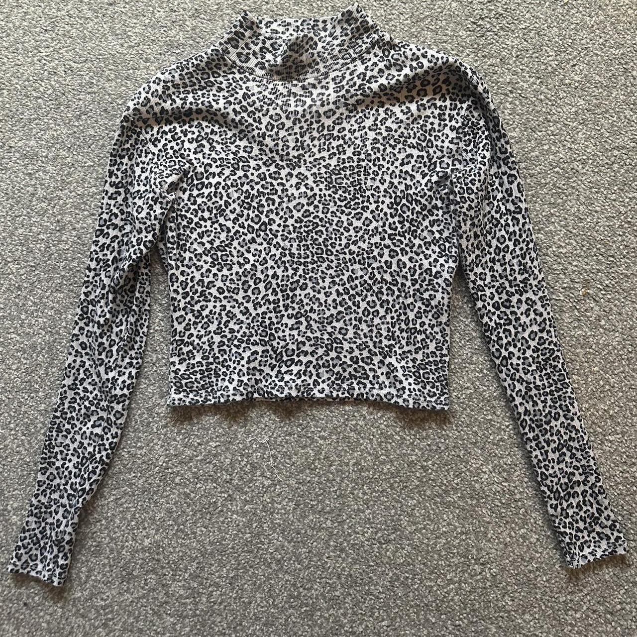 Brandy Melville leopard print turtleneck great. Depop