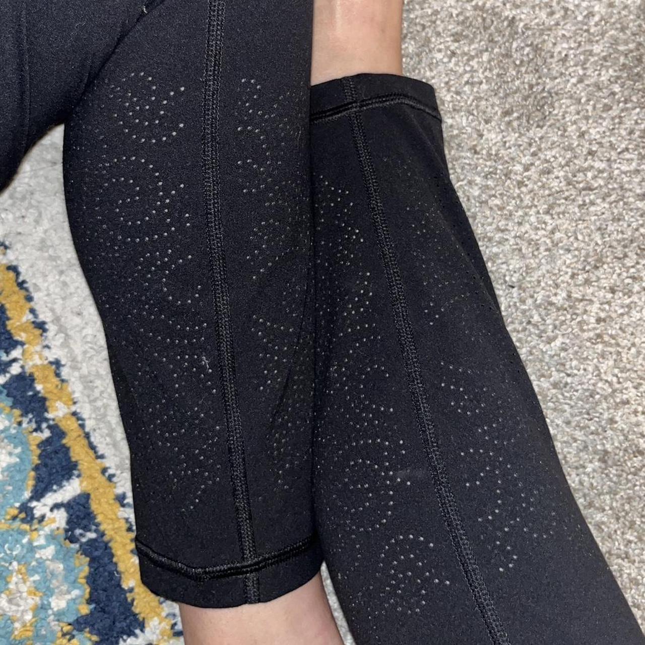 Athleta Black Leggings 2 side pockets Design on the... Depop