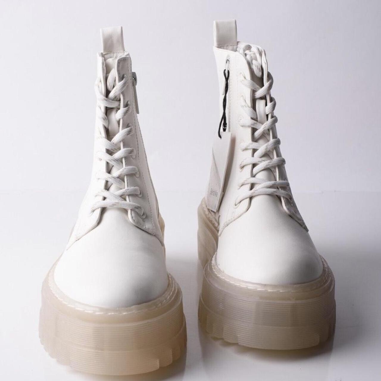 Bershka white boots. Brand new never been worn with Depop