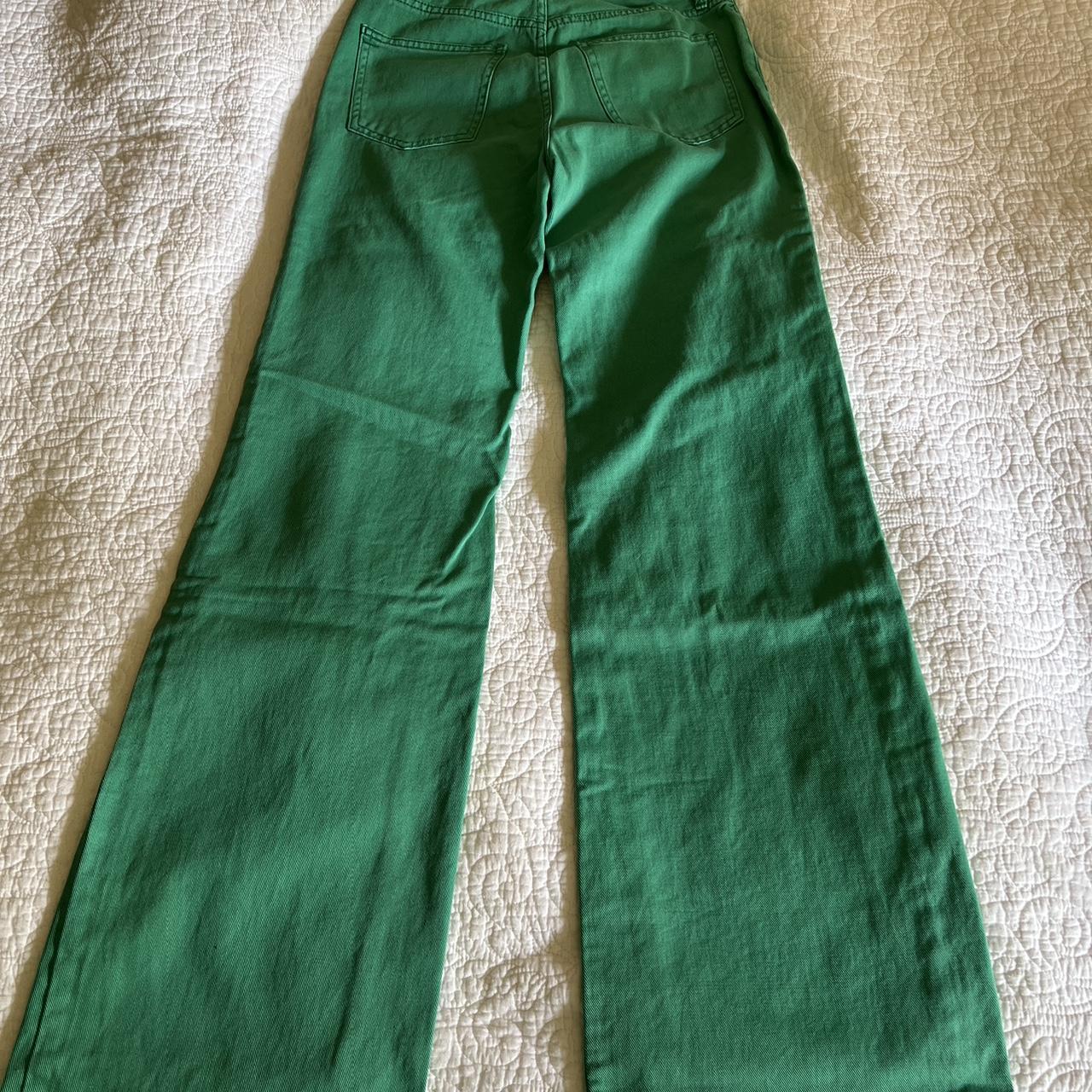 BDG Women's Green Trousers | Depop