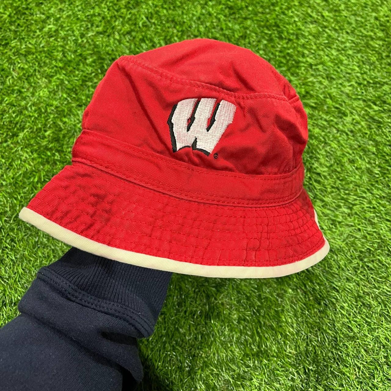 Wisconsin badgers hot sale bucket hat