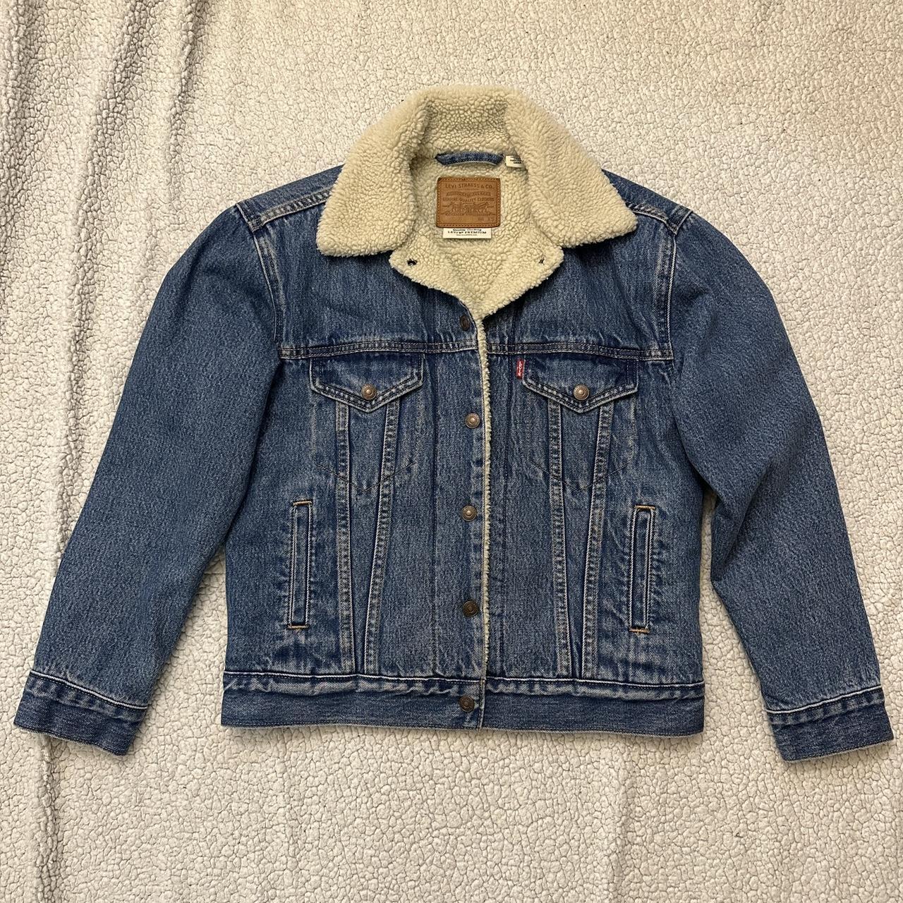 Levis mens jacket top with fur